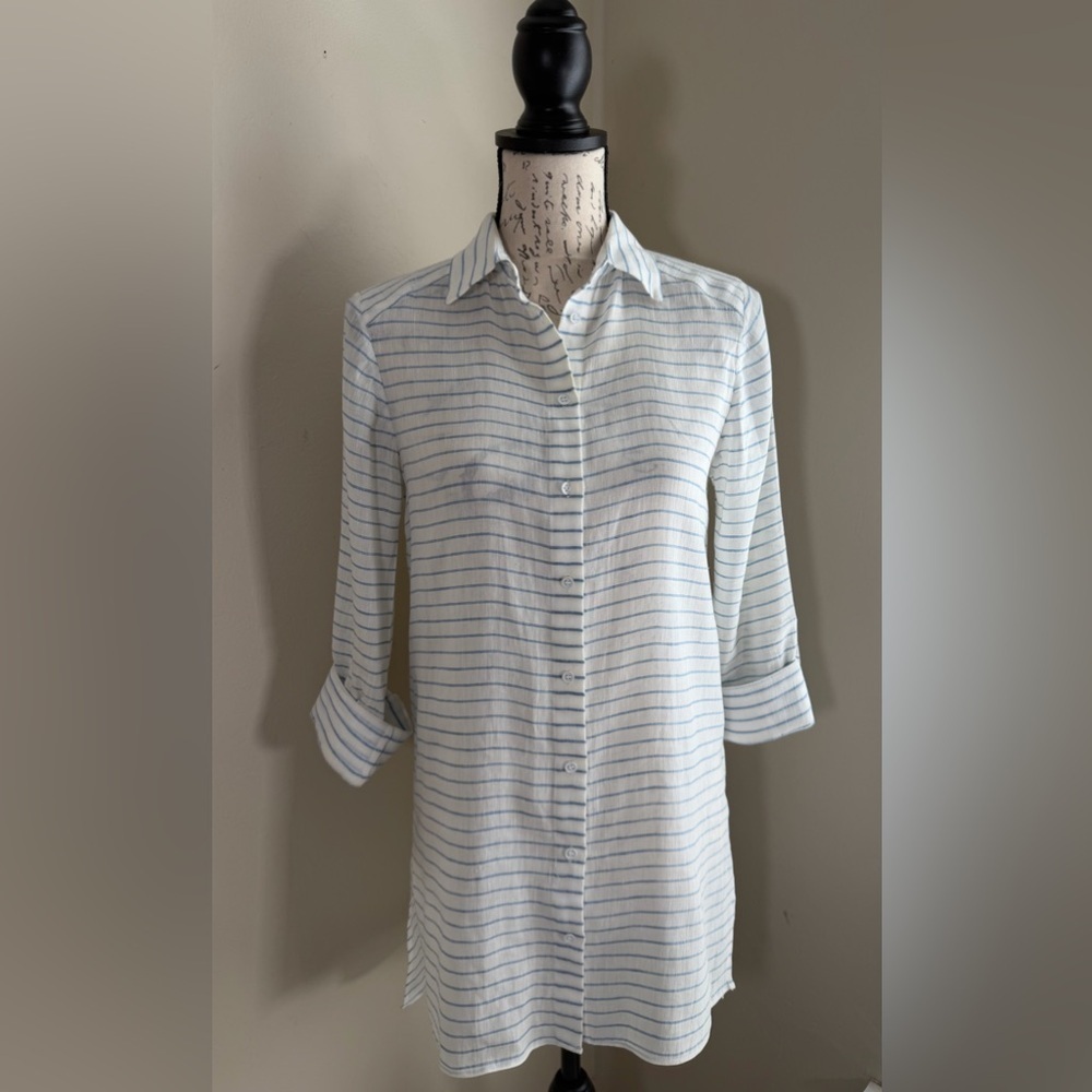 Alice + Olivia White Striped Button Down Shirt